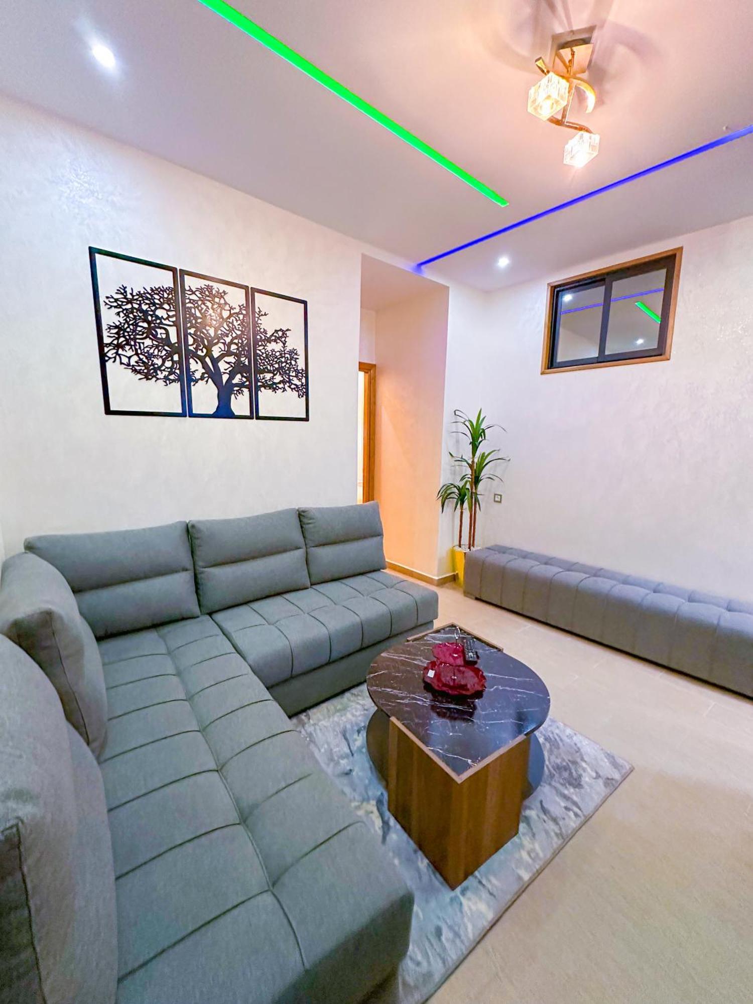 Veluxa - Luxury Holiday Homes - Centric Flat แทนเจียร์ ภายนอก รูปภาพ