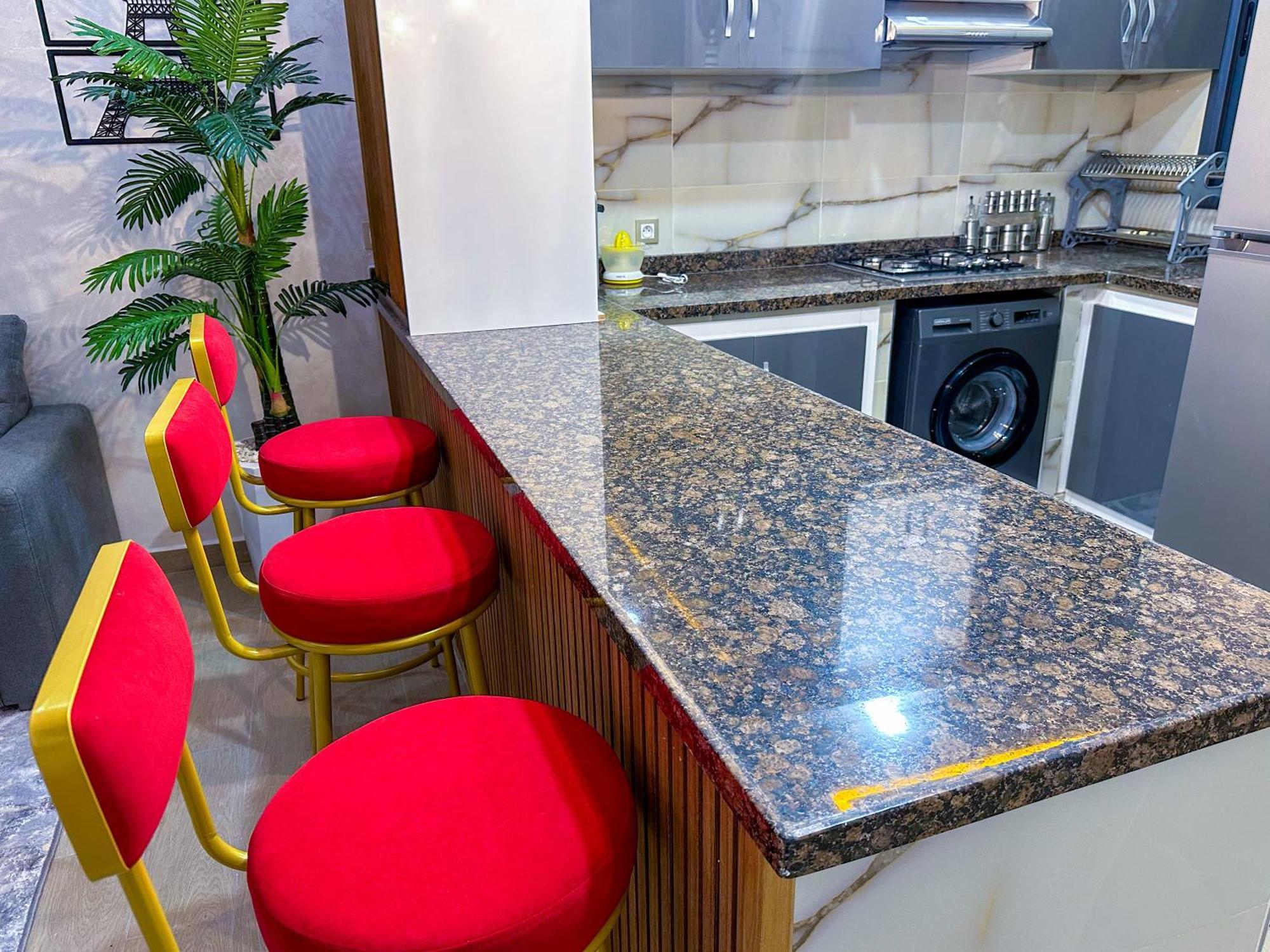 Veluxa - Luxury Holiday Homes - Centric Flat แทนเจียร์ ภายนอก รูปภาพ