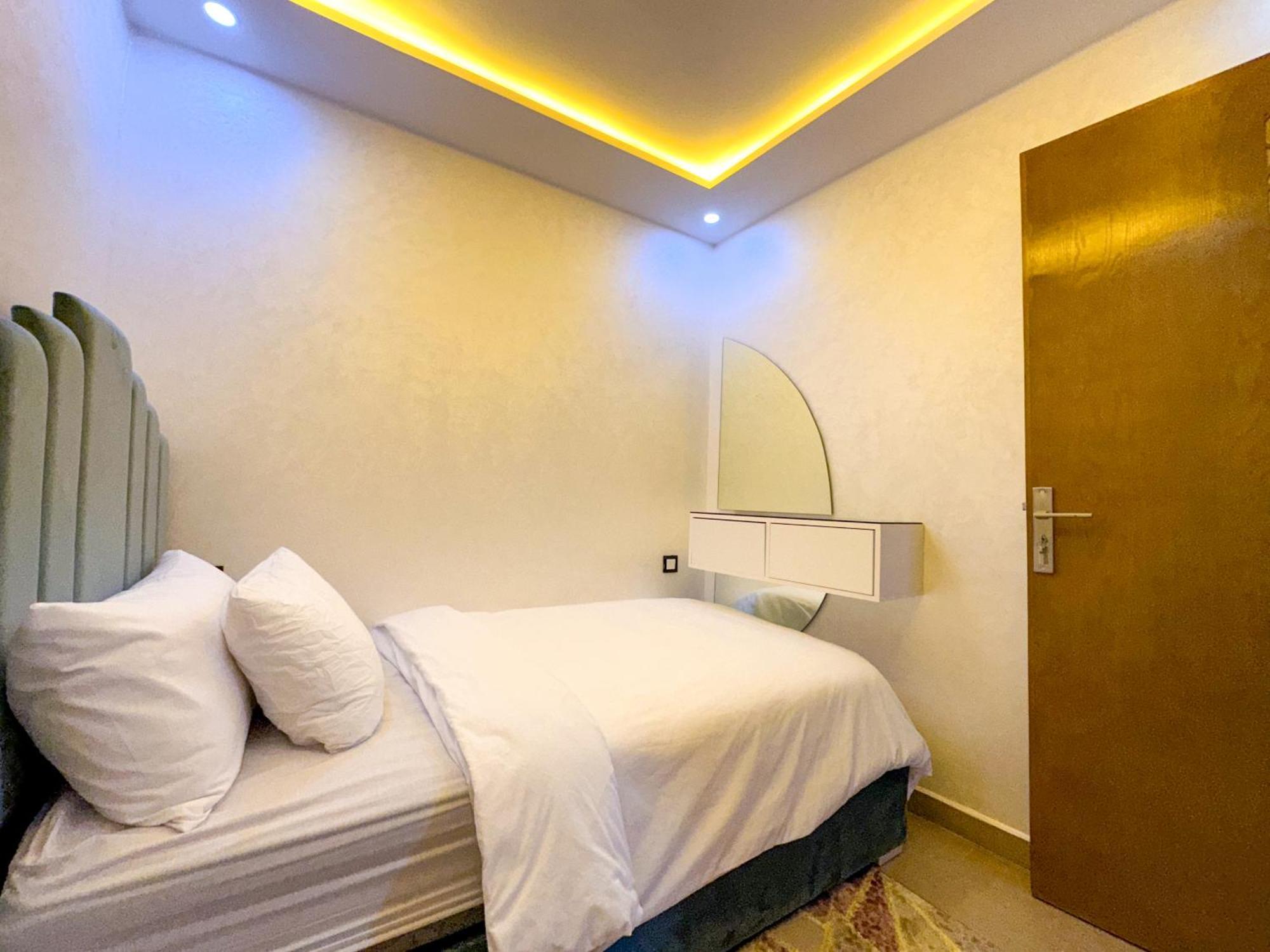 Veluxa - Luxury Holiday Homes - Centric Flat แทนเจียร์ ภายนอก รูปภาพ